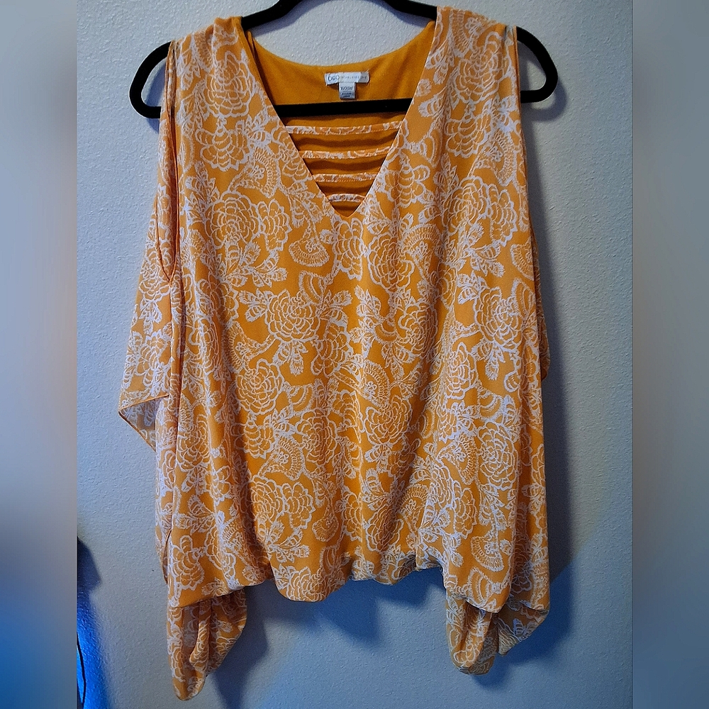 Women's blouse